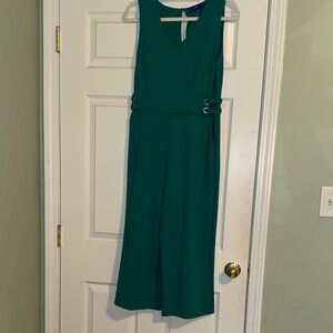 Elegant Green Sleeveless jumpsuit